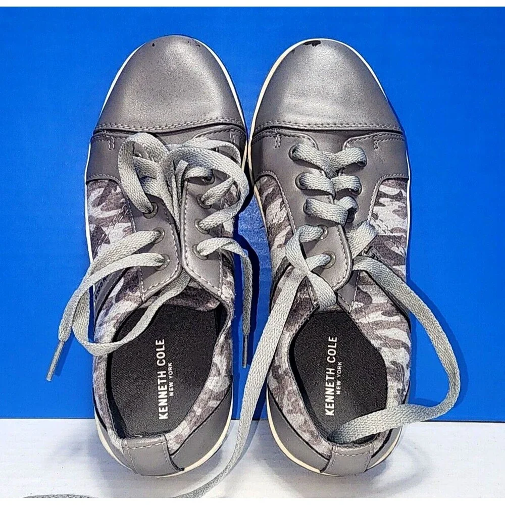 Kenneth Cole Center Adventure Grey/Olive Camouflage Sneakers Size 3